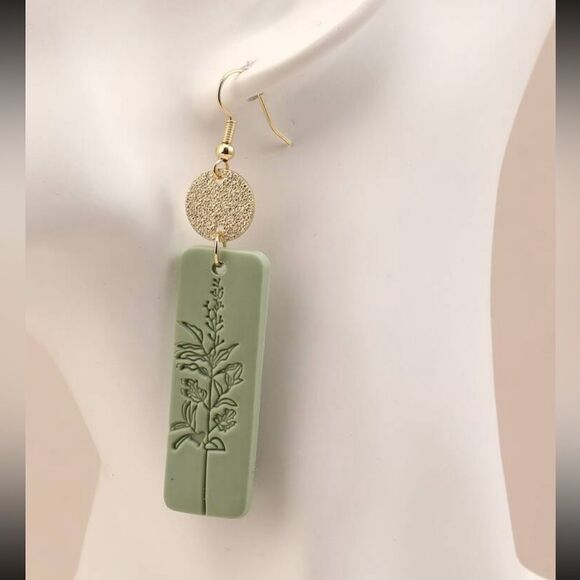 Floral Pattern Rectangle Drop Earrings - Picture 4 of 14